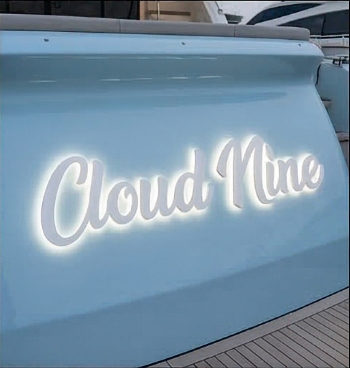 Amulet illuminated boat name sign